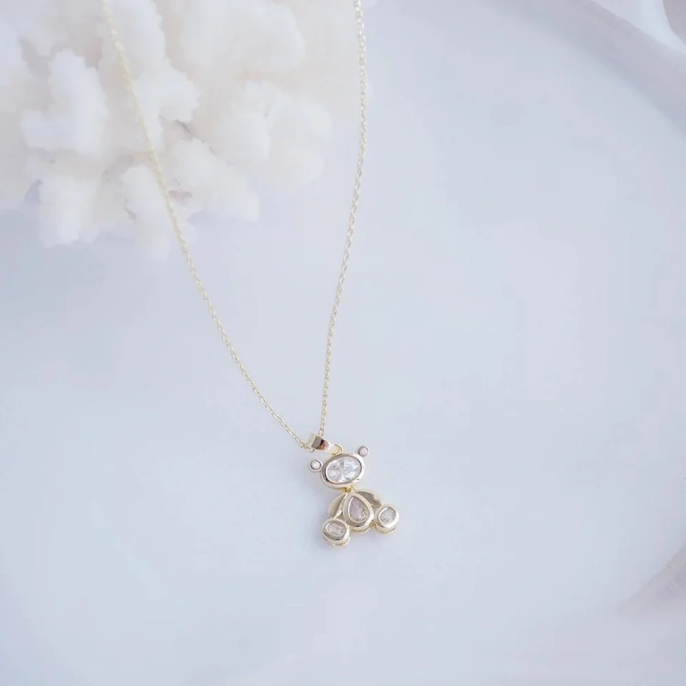 Champagne Gold Crystal movable Bear necklace pendant - Picture 4 of 7